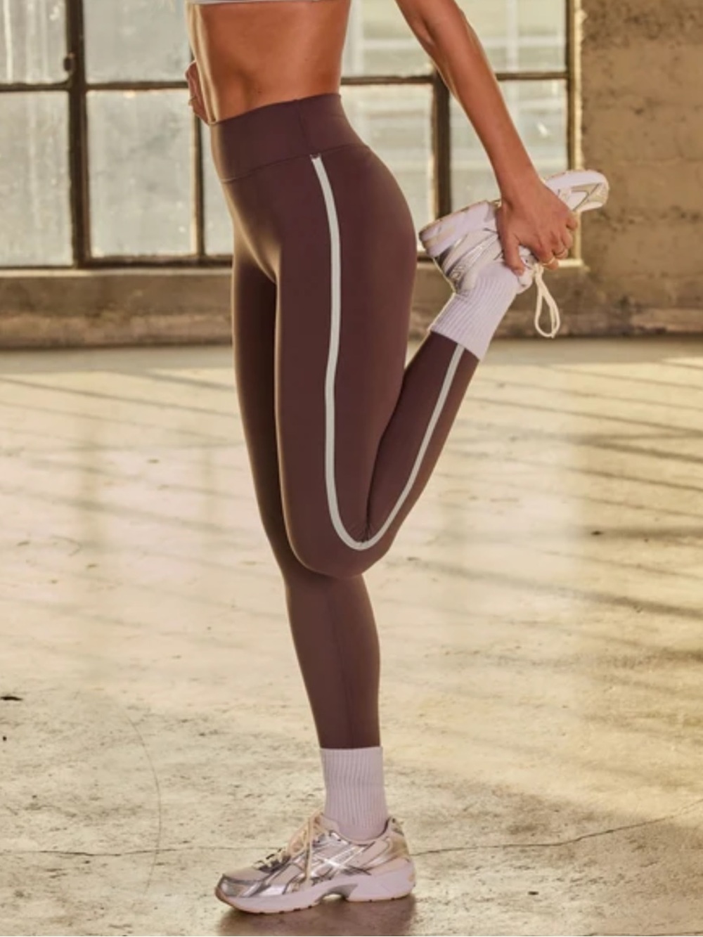 New Vici Sport Amped Up Contrast Trim 25" Leggings Brown/Mint Size Large $68